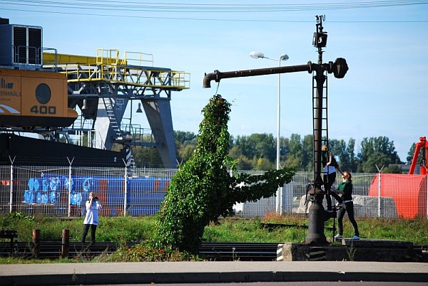 fotokross noslēdzies fotokross noslēdzies