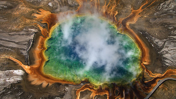 Karstie avoti "Grand Prismatic", Yellowstone nacionālais parks, Wyoming, USA (44° 27' N - 110° 51' W) zeme mūsu mājas usa