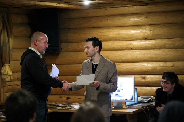 Konkursa apbalvošana. No kr.: Imants Urtāns, Dmitrijs Mokejevs, Andrejs Zavadskis. Foto: Uģis Grantiņš rezultāti kāzu fotogrāfs 2009