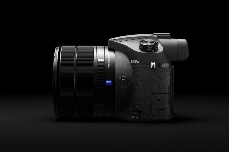 Sony RX10 III Sony RX10 III sans